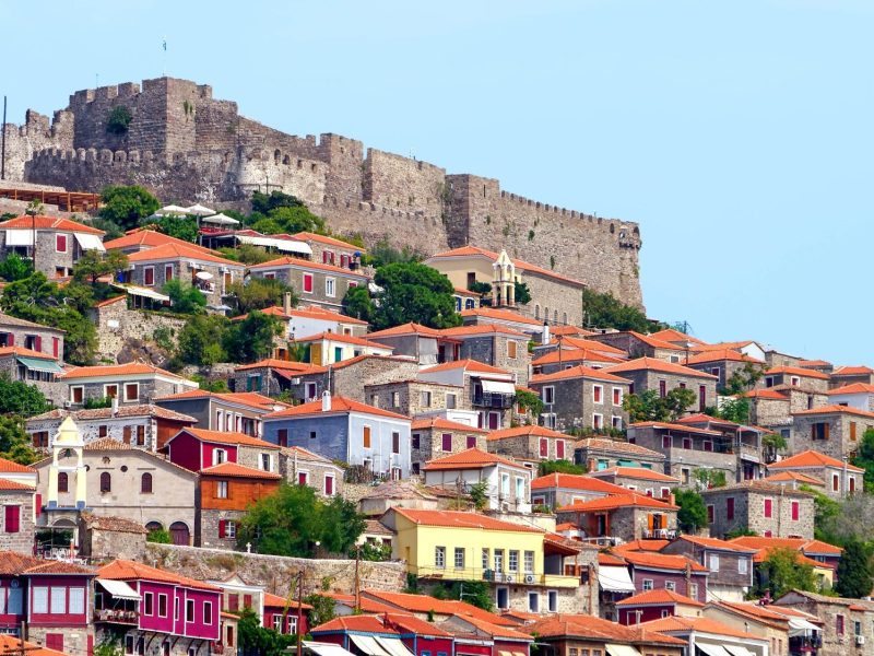 07-11/11 | 5 ημέρες | Εορτή Ταξιάρχη – Γύρος Λέσβου | Ακτοπλοϊκώς | Με ημιδιατροφή!