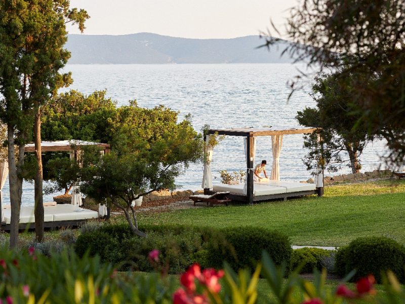 Καλοκαίρι στο HYDRA BEACH 5* Lux στη Θερμησιά Ερμιόνης, με το Ι.Χ. σας και με παροχές ALL INCLUSIVE!