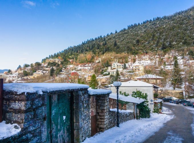 Φεβρουάριος – Μάρτιος | 2 ημέρες | Καρπενήσι – Μονή Προυσού – Μικρό & Μεγάλο Χωριό