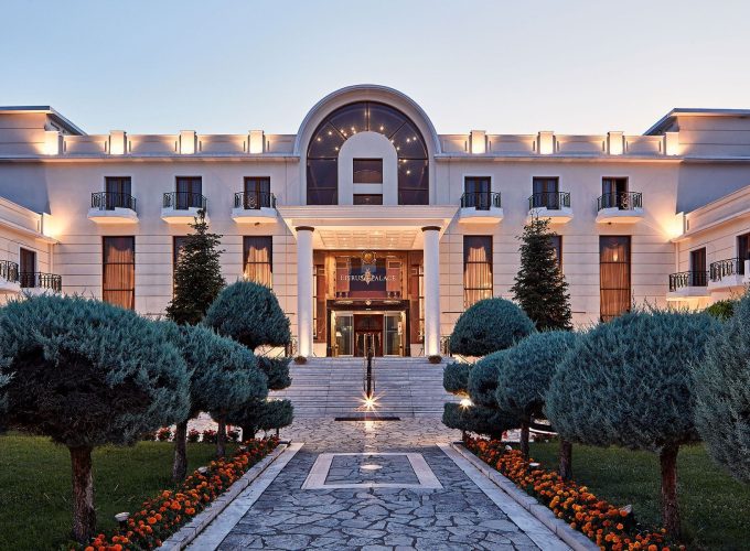 Απόκριες στο Epirus Palace Hotel 5*, στα Ιωάννινα, με το Ι.Χ. σας | Με ημιδιατροφή!